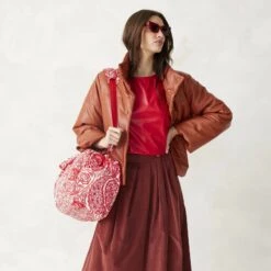 Vera Bradley Miramar Weekender - Premium Cotton -Occasionally Yours Gifts 5012220574 OF1 816x 2x 0d058a0b 8d87 4a1b bf30 4b335ba16adb