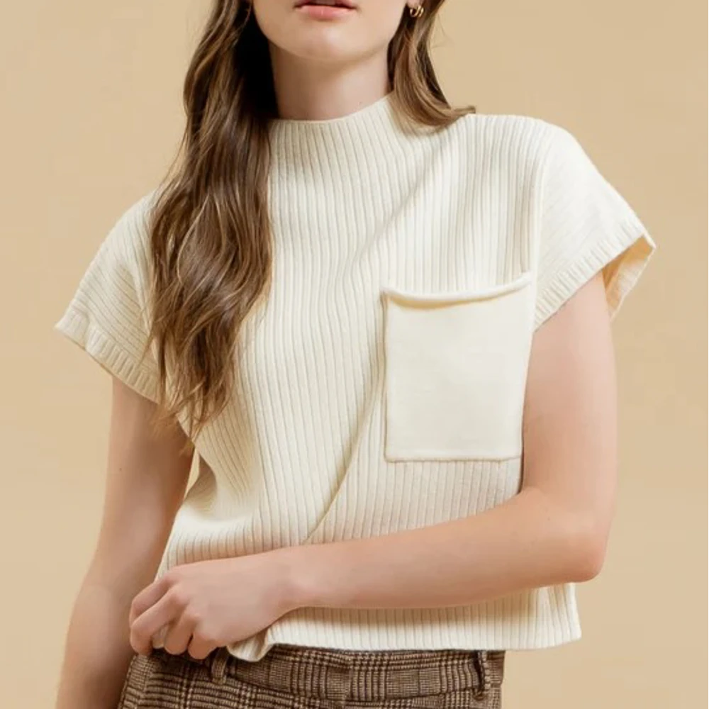 Robin Short Sleeve Sweater 3 Robin Short Sleeve Sweater - Image 3