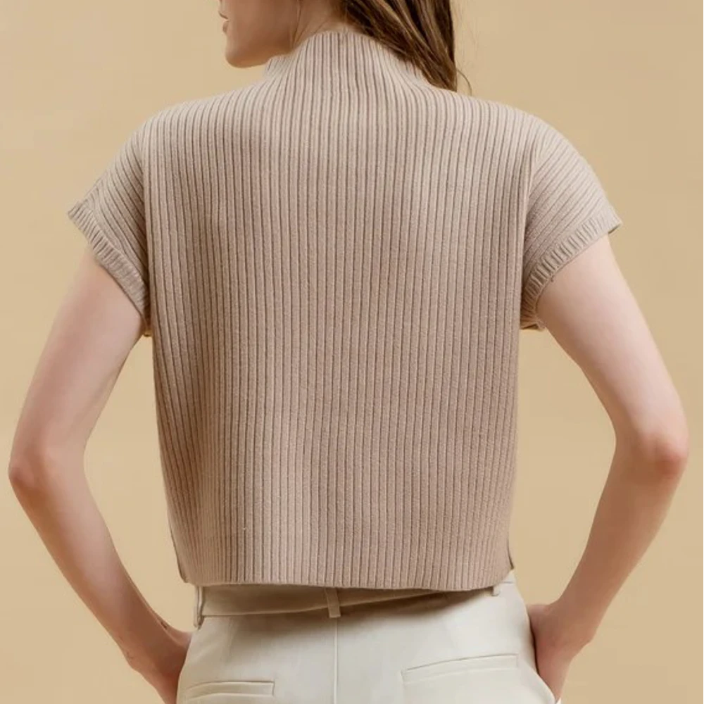 Robin Short Sleeve Sweater 5 Robin Short Sleeve Sweater - Image 5