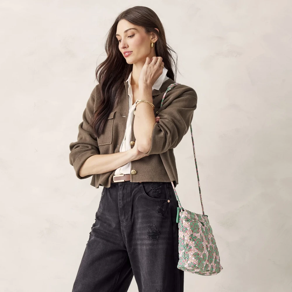 Vera Bradley Original Hipster : Mickey Mouse Kaleidoscope Lavender 4 Vera Bradley Original Hipster : Mickey Mouse Kaleidoscope Lavender - Image 4