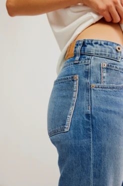 FREE PEOPLE Slim Shade Selvedge Jean 11 FREE PEOPLE Slim Shade Selvedge Jean -Occasionally Yours Gifts fp slim shade selvedge jean true blue 6