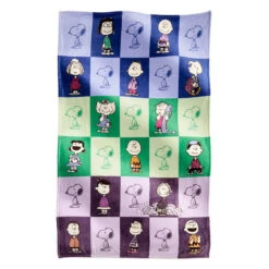 Vera Bradley Plush Throw Blanket: Peanuts Pals Check